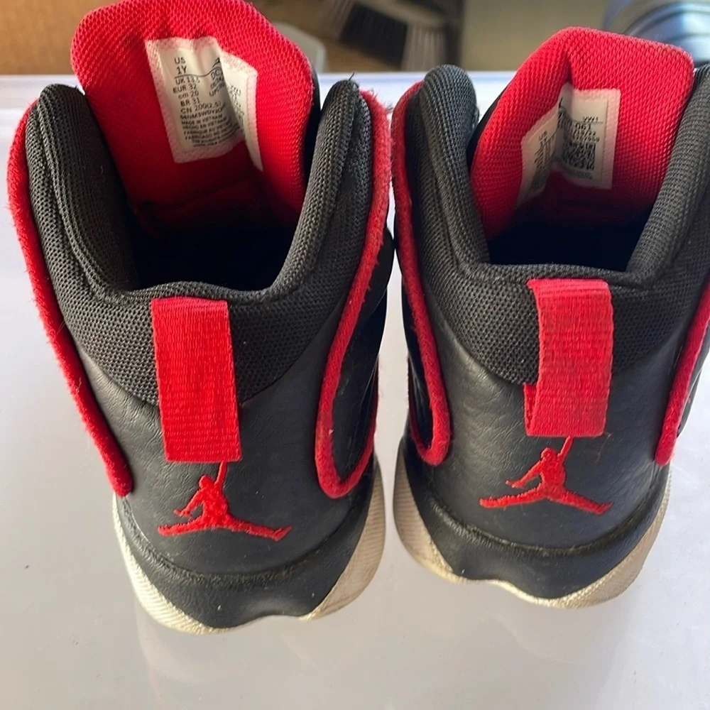 Jordan Kids Shoes Red and Black 1Y